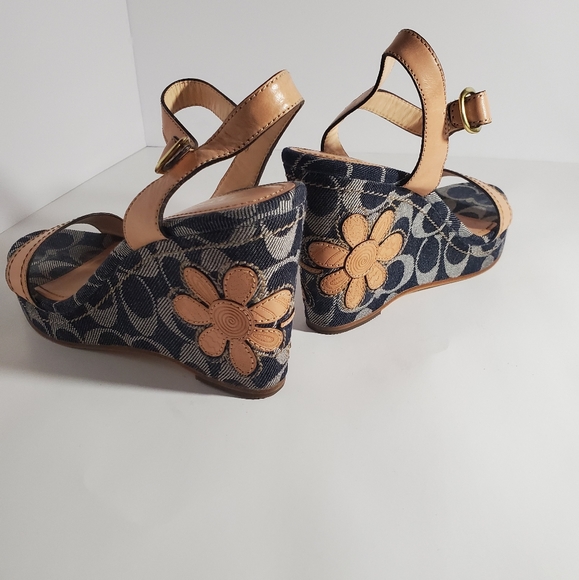 COACH Kori Denim Fleshtone Flower Patchwork Wedge - Picture 2 of 11